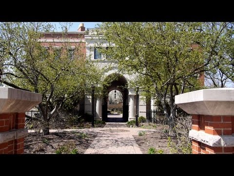 The Pointe townhomes, a bit of London in Lincoln Park