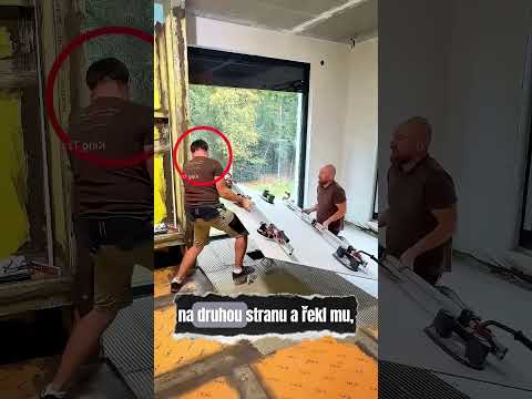 Instalace obří dlaždice se málem pokazila (zachráněno!) #stavba #dlažba