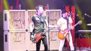 Sum 41 : The Trooper, Master Of Puppets + We&#39;re All To Blame, live @ Download Festival, UK 2017