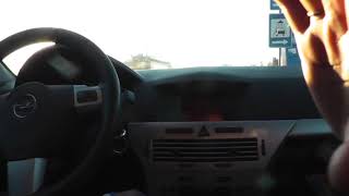 УЧИМСЯ ВОДИТЬ АВТОМОБИЛЬ , ЧТО БЫ НЕ ПРЕВРАТИТЬСЯ В КРЕНДЕЛЕЙ.