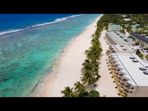 A morning walk through The Edgewater Resort & Spa, Cook Islands