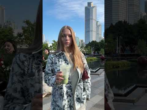 Официально - китайцев можно удивить липучкой на телефон за 100 рублей