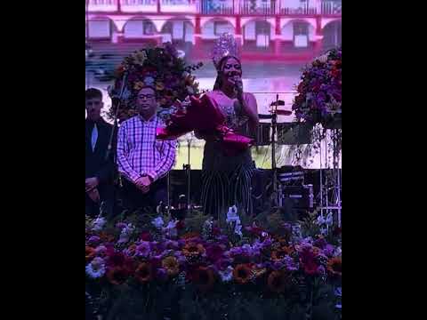 Coronación de Reyna de la Feria del Durazno 2025