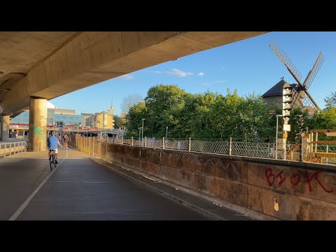 Stockholm Walks: Skanstull to Gullmarsplan. Relaxing walk next to traffic, concrete and barbed wire