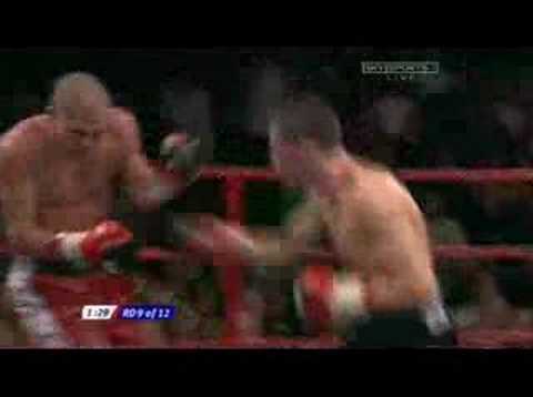Jamie Moore vs Matthew Macklin - 9th Round (WAR)
