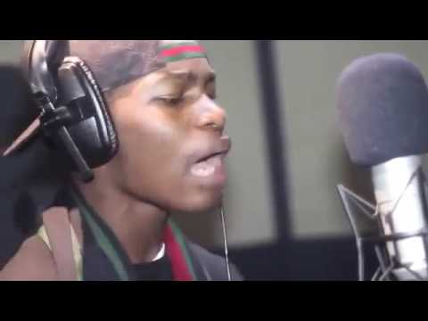 Santan Dave - Black Box Freestyle [@santandave1]