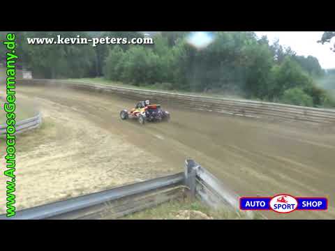 Kevin Peters fliegt über den Matschenberg!