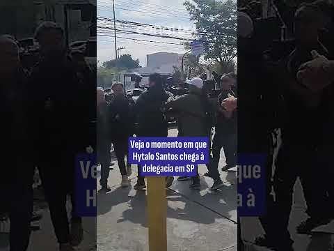 Hytalo Santos é preso: veja o momento em que o influenciador chega à delegacia em SP
