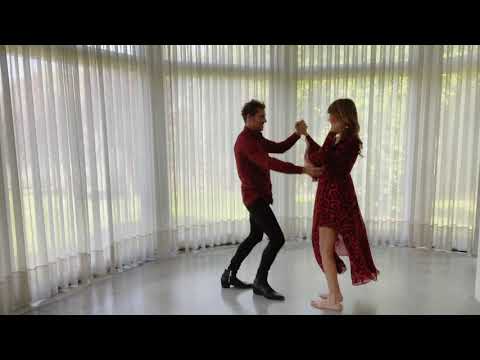 David Bisbal Bailando Salsa Con Su Mujer
