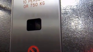 preview picture of video 'Cotswold Lift in Castleside Car Park, Banbury'