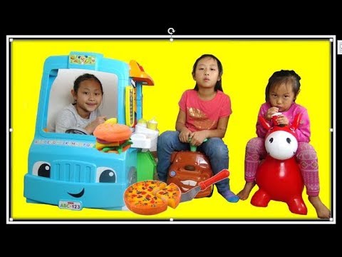 FOOD TRUCK! Pretend foods and toy kitchen play! Burgers and Pizza