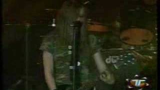 AVRIL LAVIGNE-NAKED (LIVE MEXICO CITY, OCT 28, 2002)