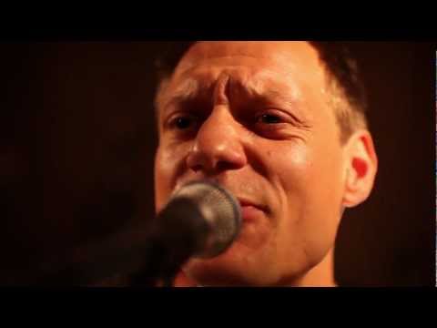 Tobias Trier - En Plads I Mit Hjerte (Live)