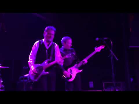 The Kingbees: Live in Detroit.