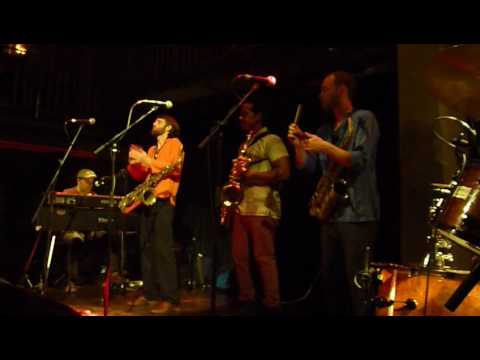 Souljazz Orchestra 13 Negus Negast (The Jazz Cafe Camden London 10/07/2016)