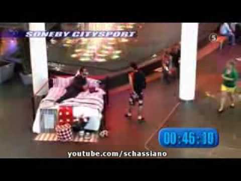 Ballar av stål - Martin Soneby - Utkastad