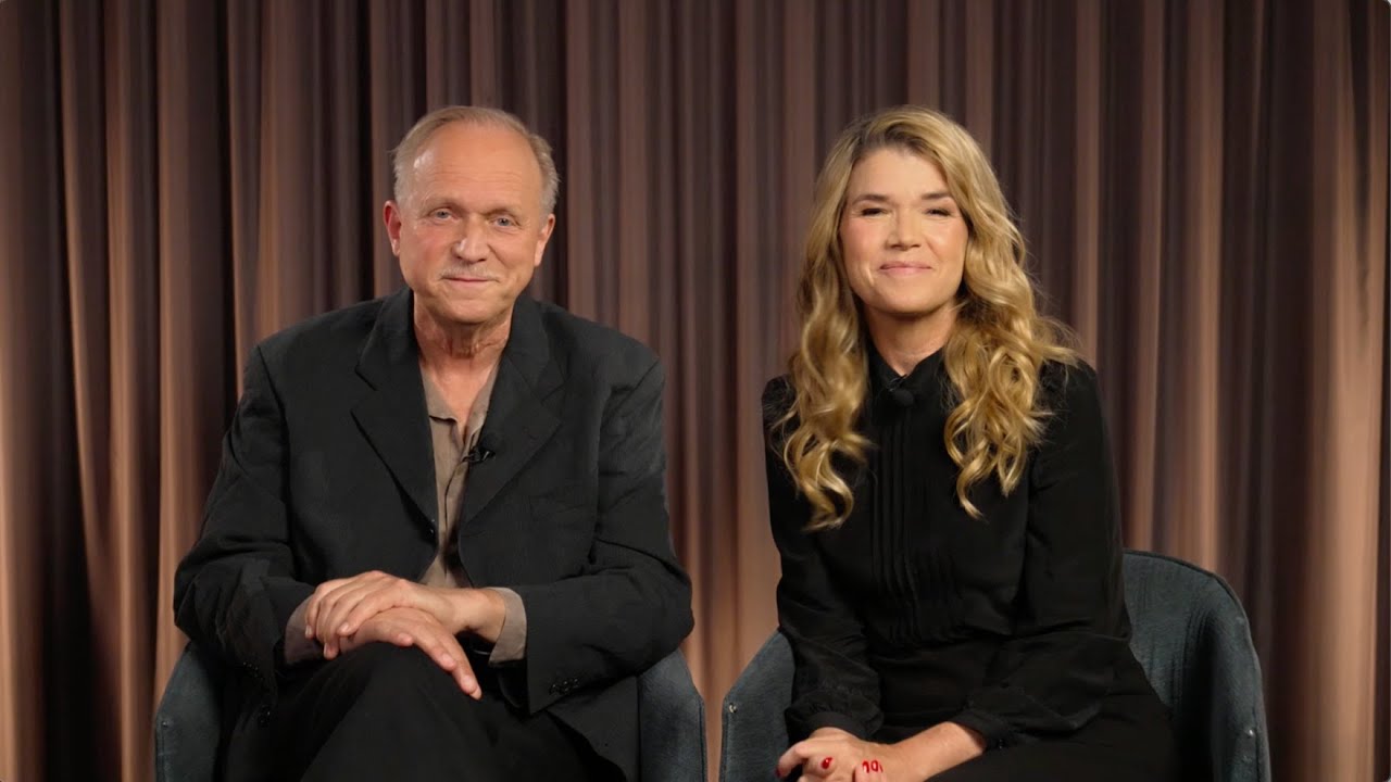 Anke Engelke & Ulrich Tukur über DANN PASSIERT DAS LEBEN - ab 6. November nur im Kino.