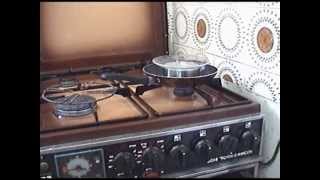 ביצה עלומה בדרך אחרת .wmv (ידידנו היקר משה רצון ז"ל) - התמונה מוצגת ישירות מתוך אתר האינטרנט יוטיוב. זכויות היוצרים בתמונה שייכות ליוצרה. קישור קרדיט למקור התוכן נמצא בתוך דף הסרטון