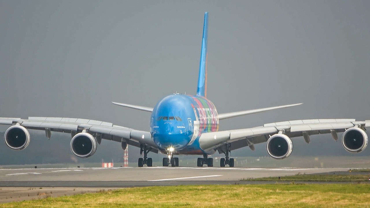 60 MINUTES PURE AVIATION - AIRBUS A380 LANDING, Boeing 747, B707 ... (4K)