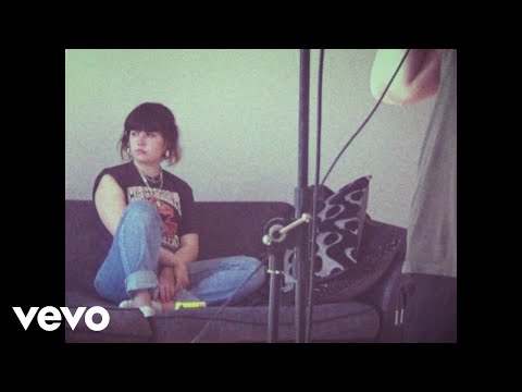 Lily Moore - In-between ft. Maverick Sabre