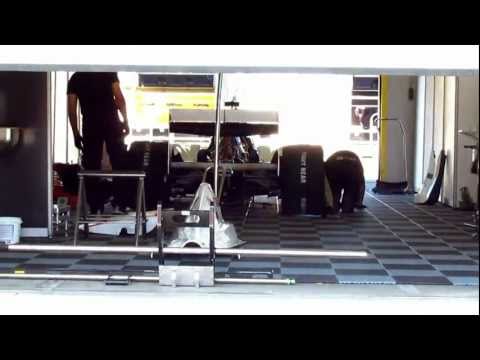 Superleague Formula 2011: How does a 750HP V12 SLF engine sound when started & revving? [720P HD]