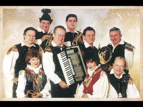 Ansambel bratov Avsenik - Lovci Prihajajo