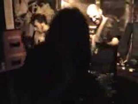 Blockheads - Despair (live Köpi - Berlin) online metal music video by BLOCKHEADS