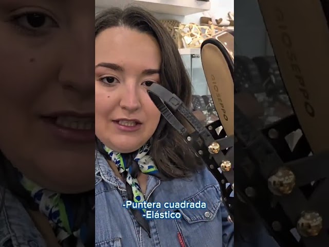 Vídeo relacionado con GIOSEPPO, Modelo WARBA,Zapatillas de estar por casa de pelo efecto borreguito. Cuentan con suela antideslizante y planta acolchada de pelo.