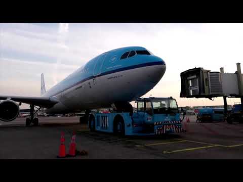 ワクチン空輸で航空会社の腕を撃ち抜く (Vaccine airlift delivers shot in the arm for airlines)