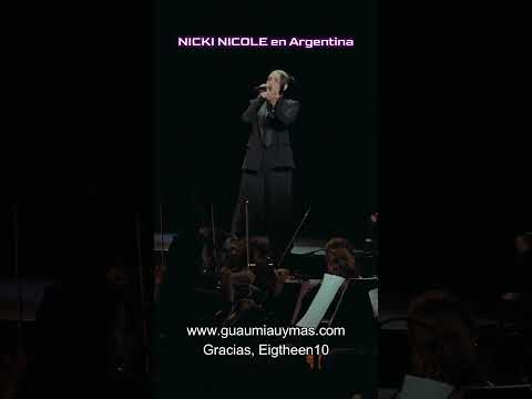 NICKI NICOLE cantando Wapo Traketero en  concierto en Buenos Aires desde Teatro Colón #NickiNicole