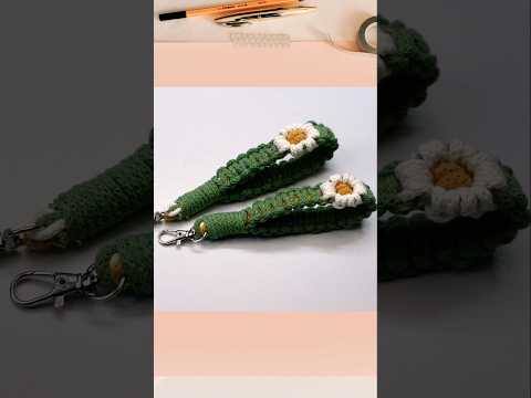 DIY MACRAME KEYCHAINS Patterns for Beginners and Beyond