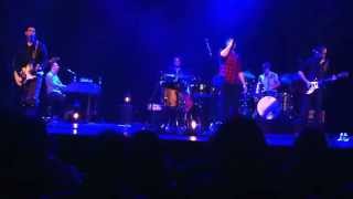 Jars Of Clay- Love In Hards Times (live)