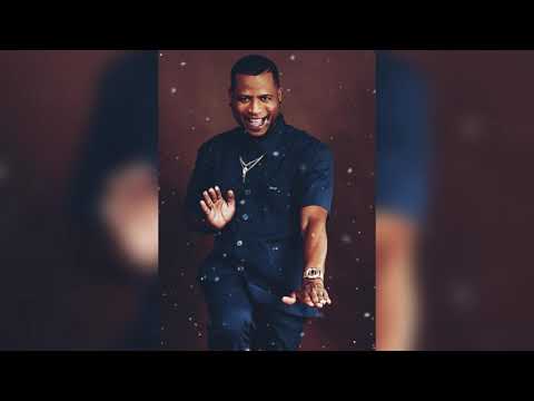 Cola Kamacove (João António) Faça Uma Roda De Dança Familiar Angolana- Yuri Da Cunha