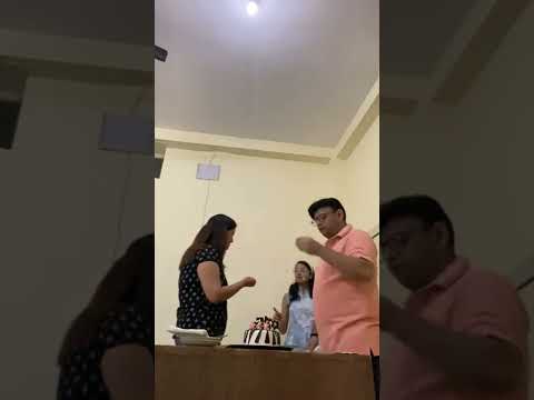 Cake cutting ceremony Avishi 22