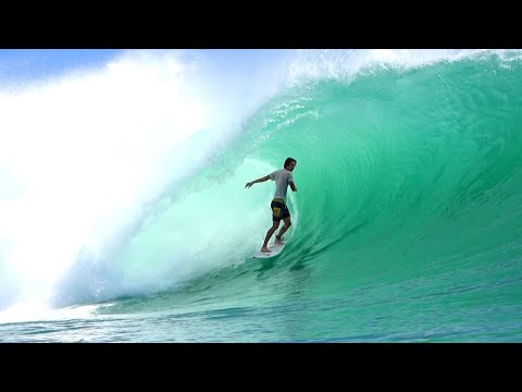 Padang Padang Beach | PERFECT BARREL BIG SWELL | WAVES ON FIRE HD | Bali Indonésia