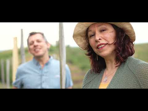 Jean Ferrat & Les Ardéchois - La montagne  (Clip Officiel )