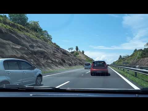 2019 Proton Iriz In-Car Highway Drive, Met "Supermen" @ 3:25 | EvoMalaysia.com