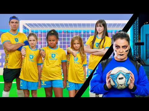 Luccas Neto and a story about football