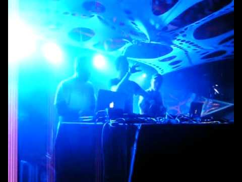 (BIORIZER Live Act) MESMERIZER VS BIOKINETIX (FREE FORCES) PARIS