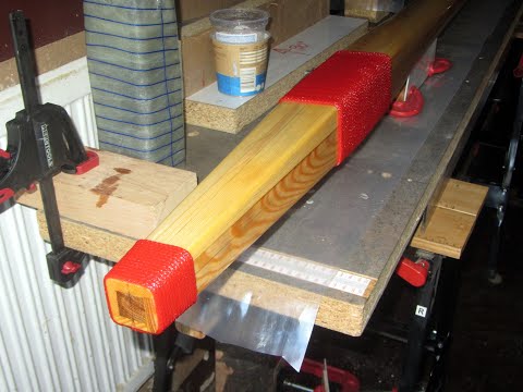 Plywood hull gluing: Episode #59 - mast coated with second layer of epoxy (Pasja 400 dinghy)