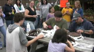 preview picture of video 'Lincoln's Country Store Customer Appreciation: Whoopie Pie Eating Contest'