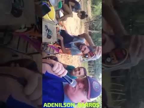 Adenilson Barros cantando Lua 🌝🌙 de prata no Aniversário 🎂🥳🎈 de dona Lurdes gratidão