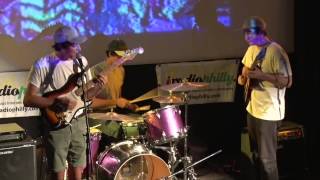 Frontyards live at Walla Fest - 8.8.15 - Philly