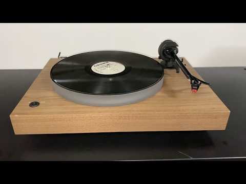 Pro Ject X2 Turntable Review