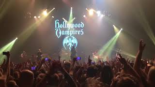 The Hollywood Vampires – School&#39;s Out / Another Brick in the Wall (Live in Poland 2018)