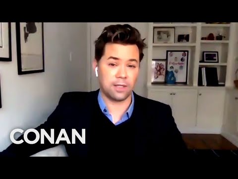 安德魯-蘭內爾斯是一個可怕的員工 - CONAN在TBS上的 (Andrew Rannells Was A Horrible Employee - CONAN on TBS)