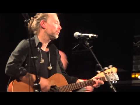 02. Default - Alternative (Atoms for peace - Amok / Thom Yorke)