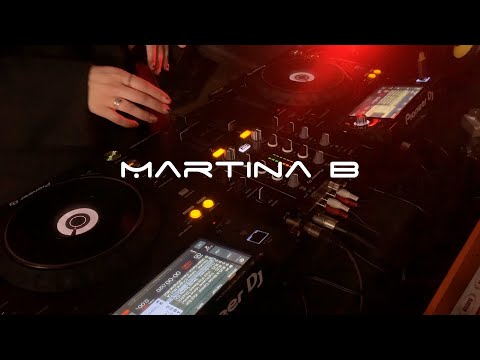 Simbiosis x Mecanica Duca - Martina B - Residentes.