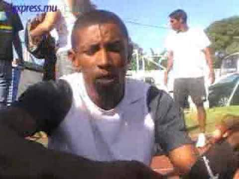 Stéphan Buckland sur 200m au meeting de Maurice 2009 (video Reynolds Quirin)