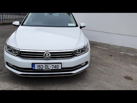 192DL740 - 2019 Volkswagen Passat Highline HL 2.0TDI M6F 150HP 4DR 30,495